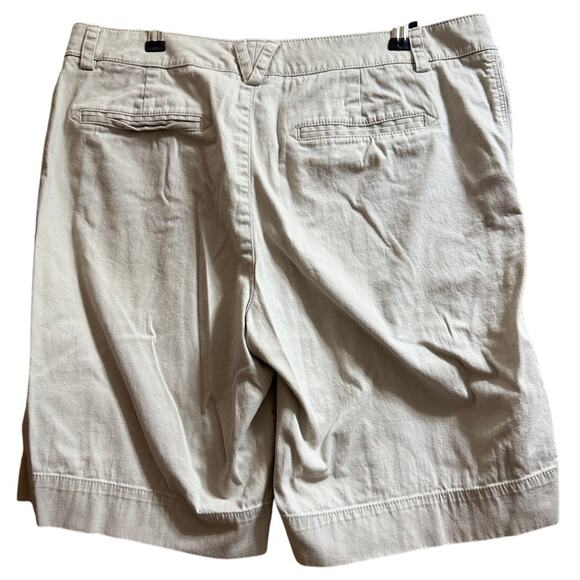 Dockers Mid Rise Curvy Khaki Tan Chino Shorts - Size 14 - Picture 6 of 6